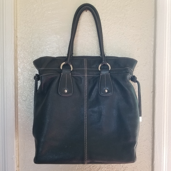 Tods | Leather Drawstring Travel Tote - Picture 4 of 14